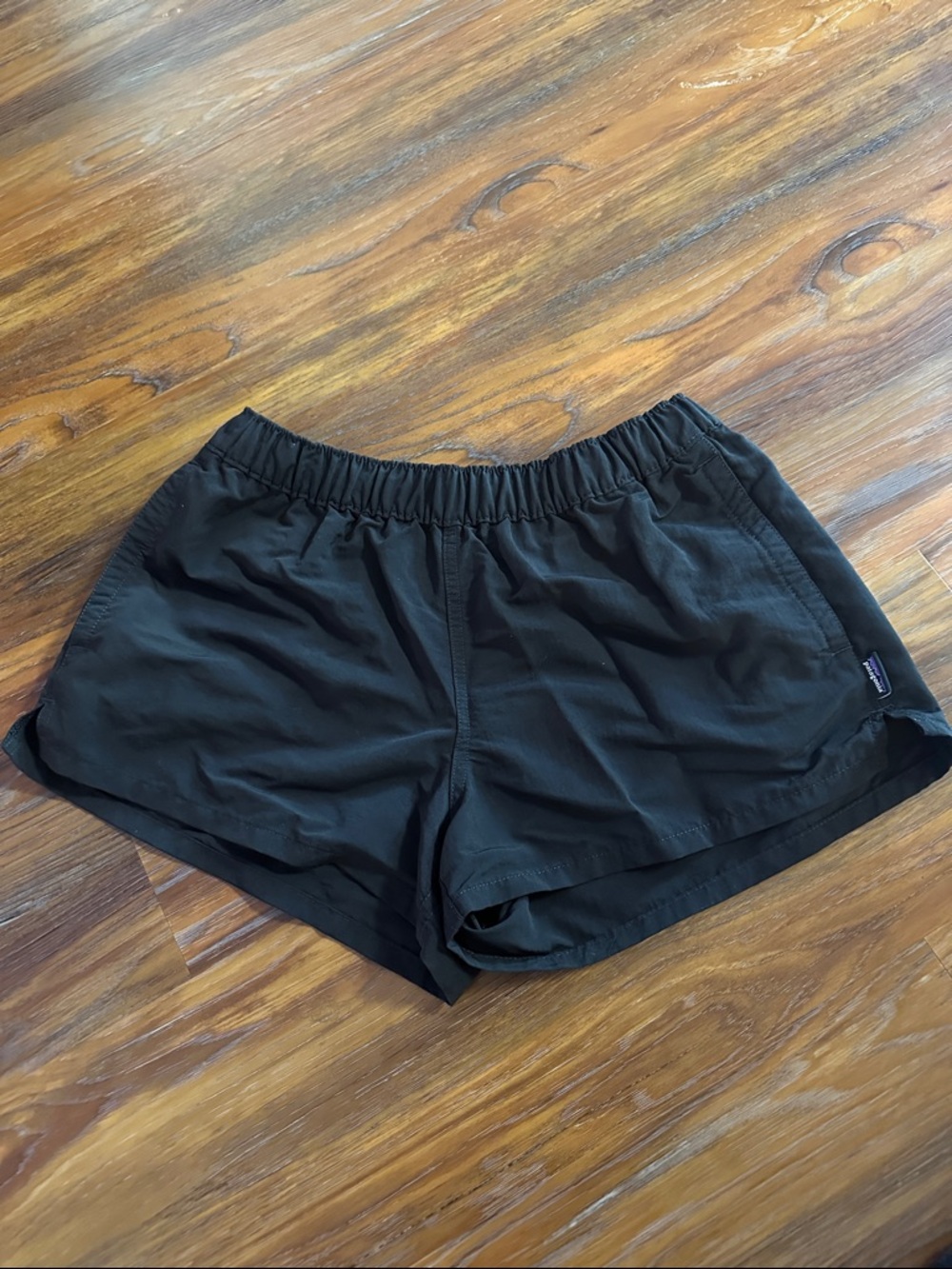 Patagonia Black Women's Elastic-Waist Athletic Shorts Size S